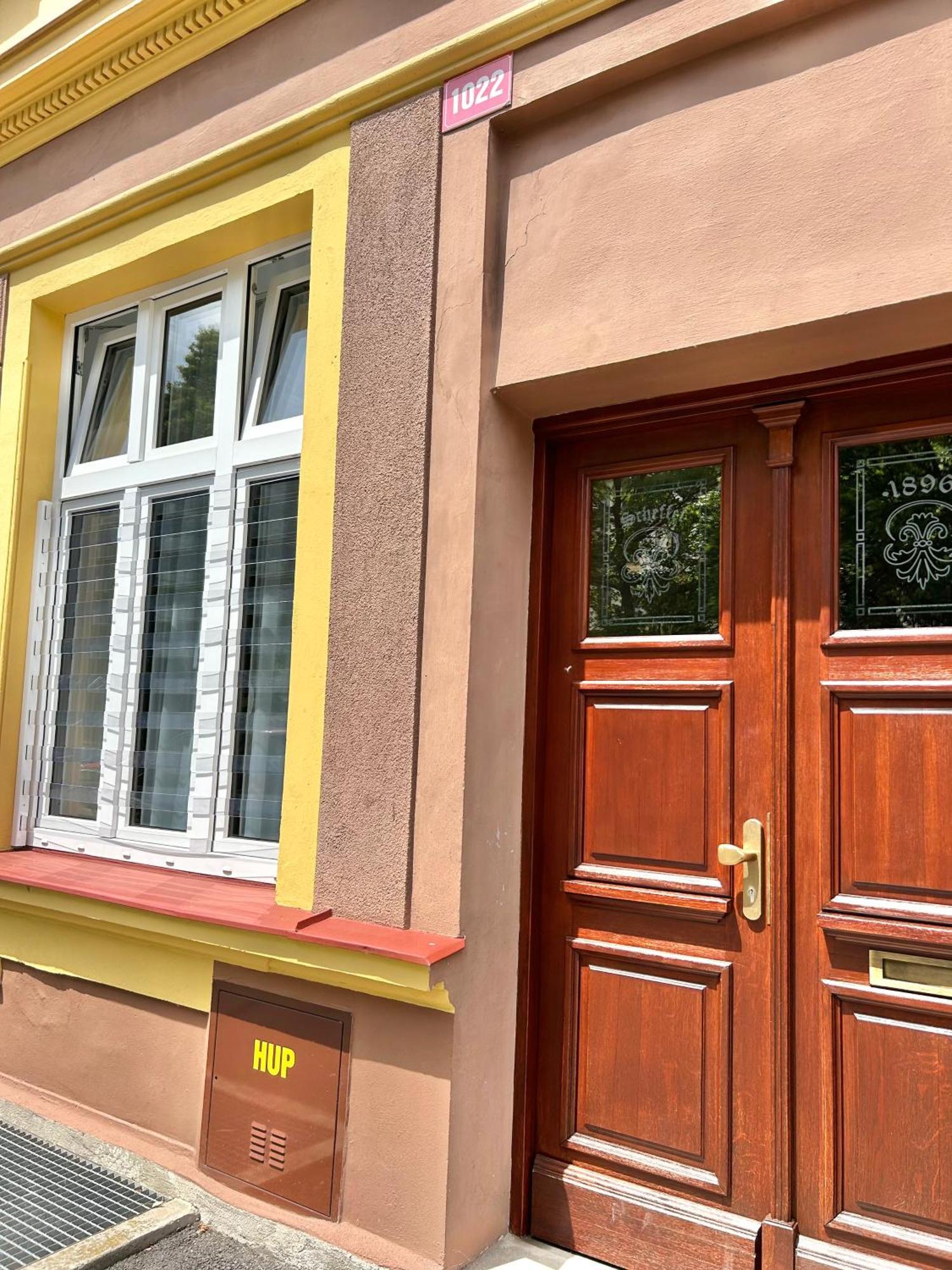 Apartment Dita Karlovy Vary Esterno foto